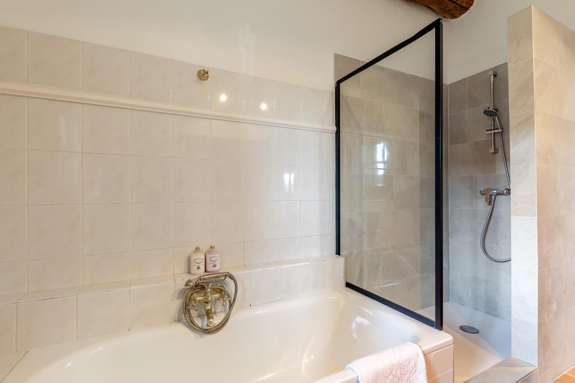 Mas Orea Gordes Ngoại thất bức ảnh